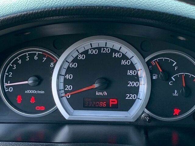 Серый Шевроле Лачетти, объемом двигателя 1.8 л и пробегом 320 тыс. км за 4500 $, фото 1 на Automoto.ua