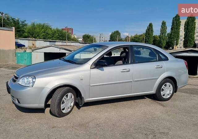 Сірий Шевроле Лачетті, об'ємом двигуна 1.6 л та пробігом 75 тис. км за 5300 $, фото 1 на Automoto.ua