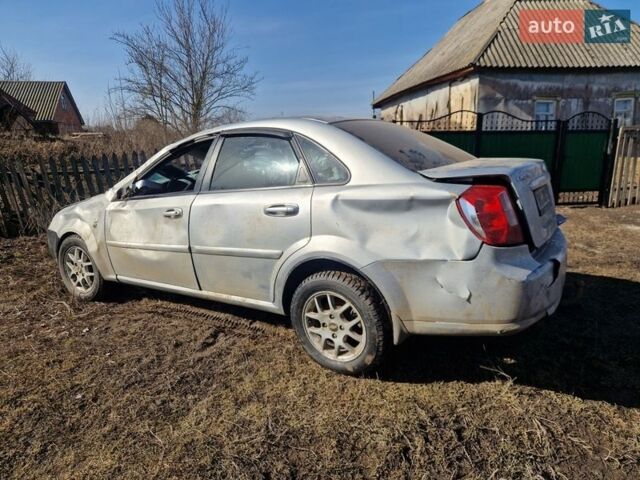 Серый Шевроле Лачетти, объемом двигателя 1.8 л и пробегом 173 тыс. км за 2000 $, фото 1 на Automoto.ua