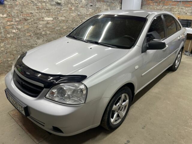 Серый Шевроле Лачетти, объемом двигателя 0 л и пробегом 292 тыс. км за 3750 $, фото 1 на Automoto.ua