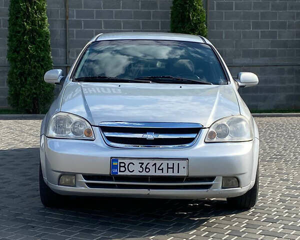 Серый Шевроле Лачетти, объемом двигателя 1.8 л и пробегом 259 тыс. км за 4000 $, фото 1 на Automoto.ua
