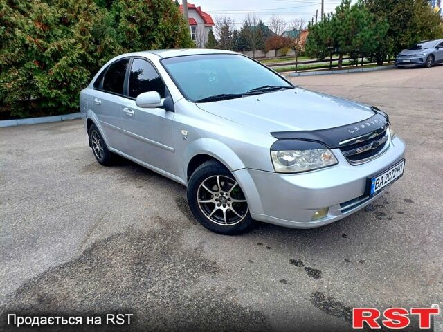 Сірий Шевроле Лачетті, об'ємом двигуна 1.8 л та пробігом 230 тис. км за 4500 $, фото 1 на Automoto.ua