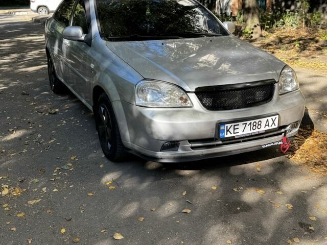 Сірий Шевроле Лачетті, об'ємом двигуна 1.8 л та пробігом 260 тис. км за 4000 $, фото 1 на Automoto.ua