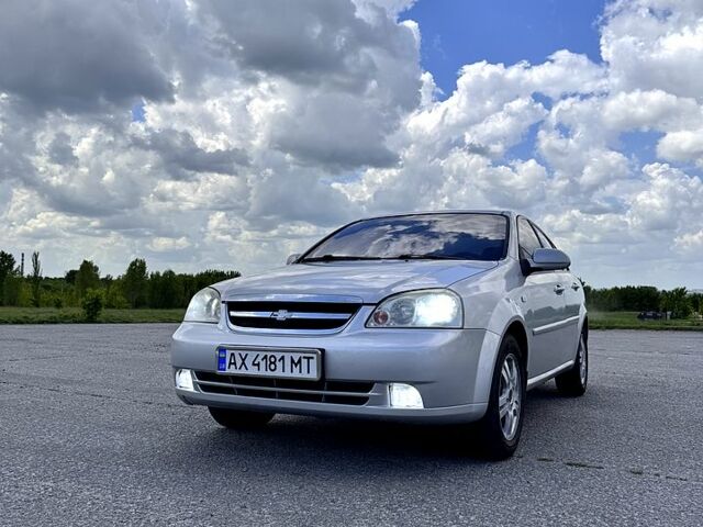 Серый Шевроле Лачетти, объемом двигателя 1.8 л и пробегом 225 тыс. км за 4400 $, фото 1 на Automoto.ua