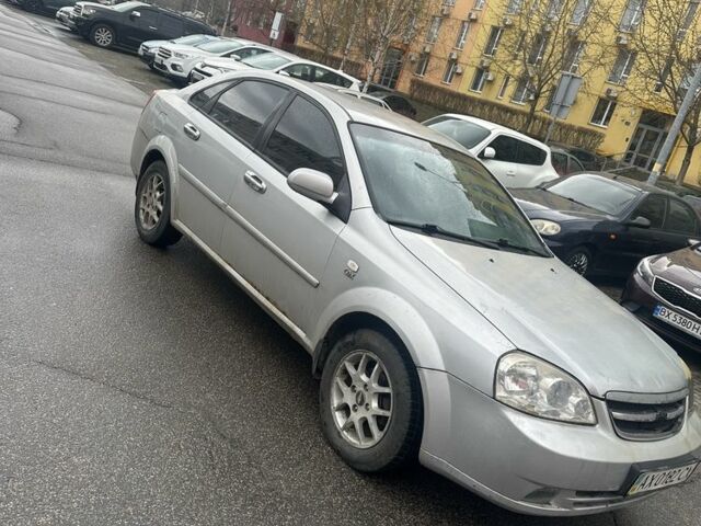 Сірий Шевроле Лачетті, об'ємом двигуна 1.8 л та пробігом 250 тис. км за 2700 $, фото 1 на Automoto.ua