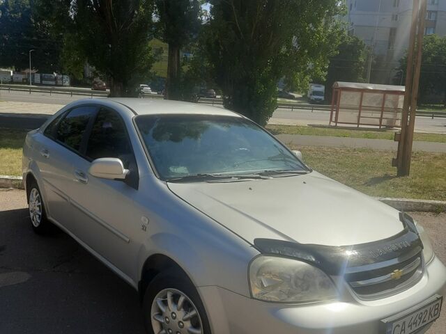 Серый Шевроле Лачетти, объемом двигателя 1.8 л и пробегом 175 тыс. км за 3250 $, фото 1 на Automoto.ua