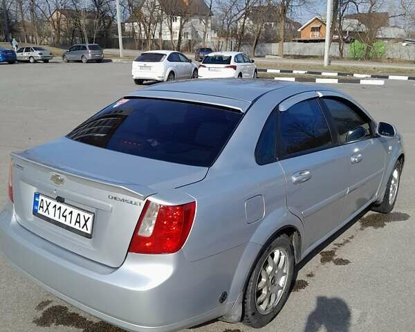 Серый Шевроле Лачетти, объемом двигателя 1.8 л и пробегом 253 тыс. км за 4450 $, фото 1 на Automoto.ua