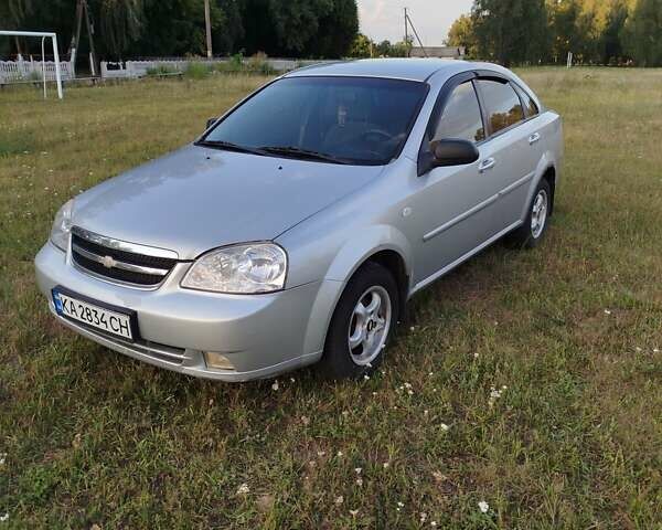 Серый Шевроле Лачетти, объемом двигателя 1.6 л и пробегом 270 тыс. км за 4950 $, фото 1 на Automoto.ua