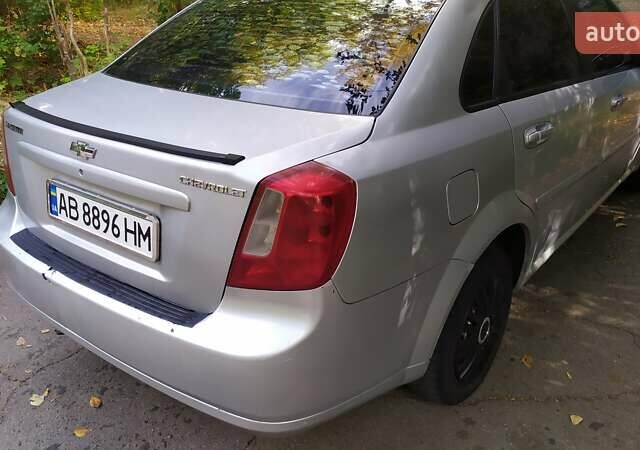 Серый Шевроле Лачетти, объемом двигателя 1.6 л и пробегом 330 тыс. км за 3400 $, фото 1 на Automoto.ua