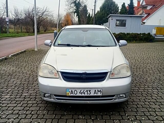 Серый Шевроле Лачетти, объемом двигателя 1.6 л и пробегом 322 тыс. км за 3300 $, фото 1 на Automoto.ua