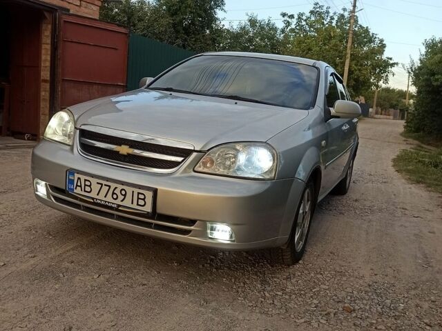 Сірий Шевроле Лачетті, об'ємом двигуна 1.8 л та пробігом 325 тис. км за 4300 $, фото 1 на Automoto.ua