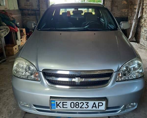 Серый Шевроле Лачетти, объемом двигателя 1.8 л и пробегом 191 тыс. км за 5000 $, фото 1 на Automoto.ua