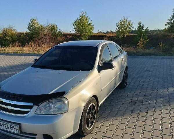 Серый Шевроле Лачетти, объемом двигателя 1.6 л и пробегом 260 тыс. км за 2500 $, фото 1 на Automoto.ua