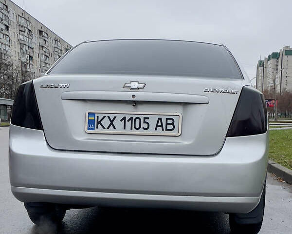 Сірий Шевроле Лачетті, об'ємом двигуна 1.6 л та пробігом 300 тис. км за 3700 $, фото 1 на Automoto.ua