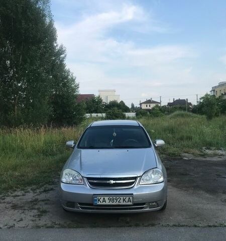 Серый Шевроле Лачетти, объемом двигателя 1.8 л и пробегом 300 тыс. км за 3800 $, фото 1 на Automoto.ua