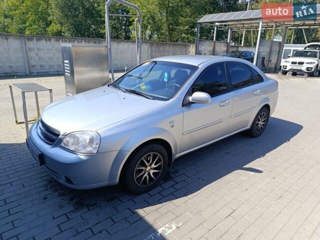 Сірий Шевроле Лачетті, об'ємом двигуна 1.6 л та пробігом 170 тис. км за 4300 $, фото 1 на Automoto.ua