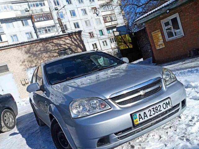 Серый Шевроле Лачетти, объемом двигателя 1.6 л и пробегом 250 тыс. км за 4000 $, фото 1 на Automoto.ua