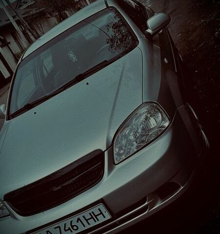 Сірий Шевроле Лачетті, об'ємом двигуна 1.6 л та пробігом 346 тис. км за 5500 $, фото 1 на Automoto.ua