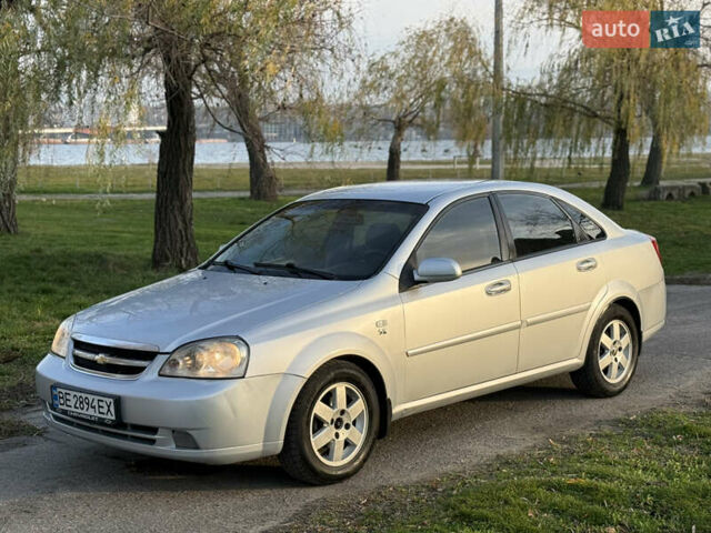 Серый Шевроле Лачетти, объемом двигателя 1.8 л и пробегом 290 тыс. км за 4500 $, фото 1 на Automoto.ua