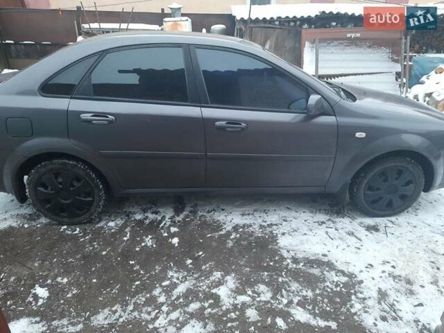 Серый Шевроле Лачетти, объемом двигателя 1.8 л и пробегом 143 тыс. км за 3800 $, фото 1 на Automoto.ua