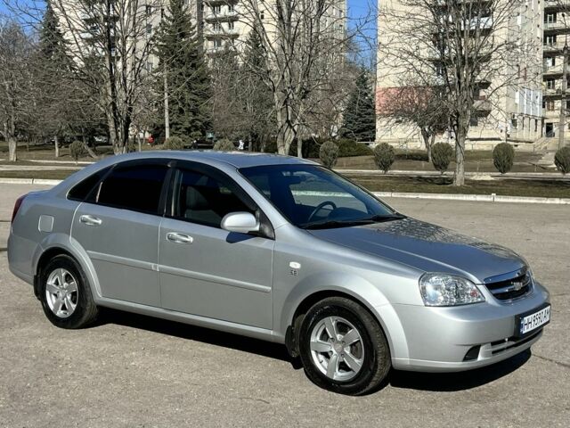Серый Шевроле Лачетти, объемом двигателя 1.6 л и пробегом 120 тыс. км за 5350 $, фото 1 на Automoto.ua