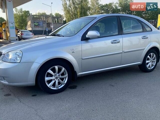 Сірий Шевроле Лачетті, об'ємом двигуна 1.8 л та пробігом 70 тис. км за 5950 $, фото 1 на Automoto.ua