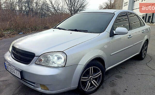 Серый Шевроле Лачетти, объемом двигателя 1.6 л и пробегом 180 тыс. км за 3100 $, фото 1 на Automoto.ua