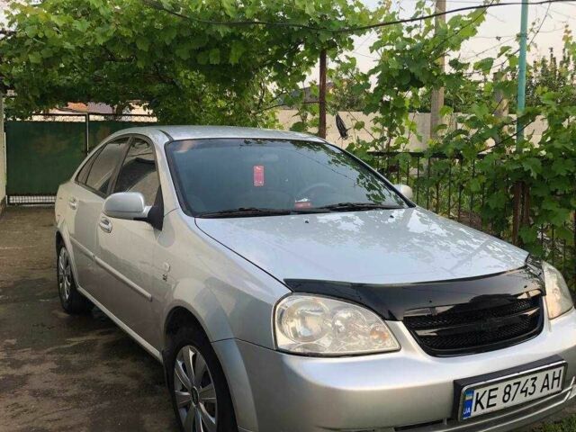 Серый Шевроле Лачетти, объемом двигателя 1.6 л и пробегом 200 тыс. км за 6000 $, фото 1 на Automoto.ua