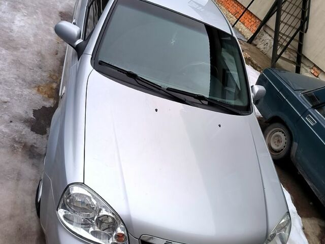 Сірий Шевроле Лачетті, об'ємом двигуна 1.8 л та пробігом 135 тис. км за 5000 $, фото 1 на Automoto.ua