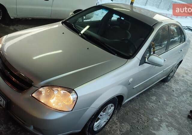 Серый Шевроле Лачетти, объемом двигателя 1.6 л и пробегом 160 тыс. км за 5300 $, фото 1 на Automoto.ua