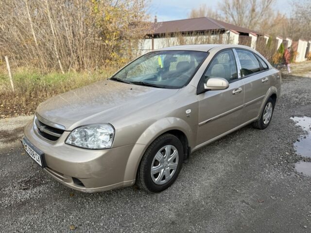 Серый Шевроле Лачетти, объемом двигателя 1.6 л и пробегом 258 тыс. км за 3000 $, фото 1 на Automoto.ua