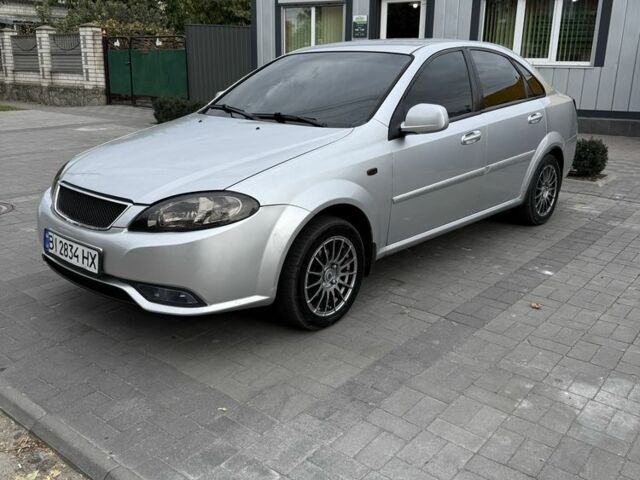 Шевроле Лачетти 2014 в Полтаве на Automoto.ua Серый Шевроле Лачетти, объемом двигателя 1.5 л и пробегом 200 тыс. км за 4400 $, фото 1 на Automoto.ua