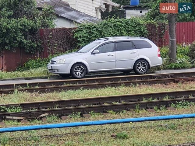 Серый Шевроле Лачетти, объемом двигателя 1.8 л и пробегом 270 тыс. км за 4500 $, фото 1 на Automoto.ua