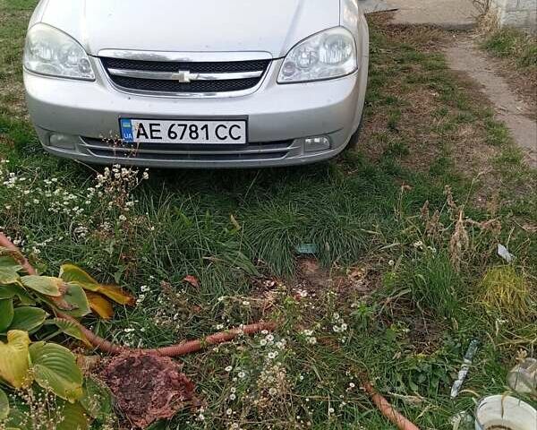 Серый Шевроле Лачетти, объемом двигателя 1.8 л и пробегом 219 тыс. км за 4000 $, фото 1 на Automoto.ua