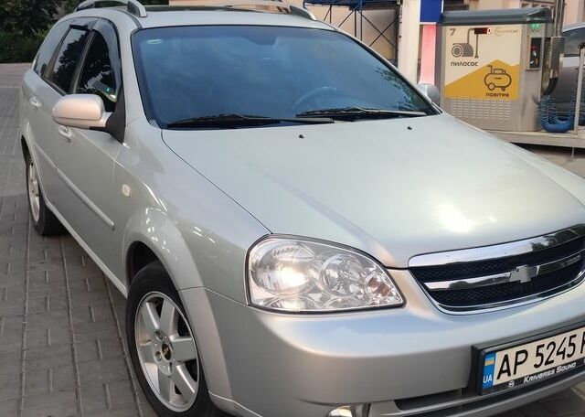 Серый Шевроле Лачетти, объемом двигателя 1.8 л и пробегом 190 тыс. км за 4500 $, фото 1 на Automoto.ua
