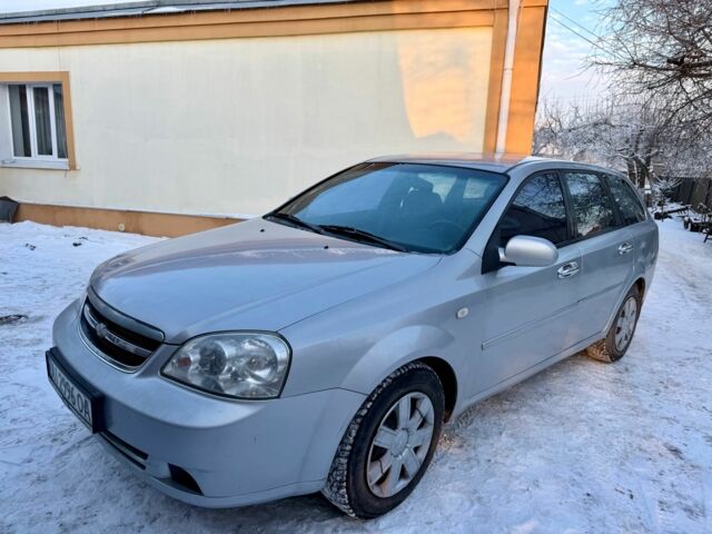 Серый Шевроле Лачетти, объемом двигателя 1.8 л и пробегом 175 тыс. км за 3900 $, фото 1 на Automoto.ua