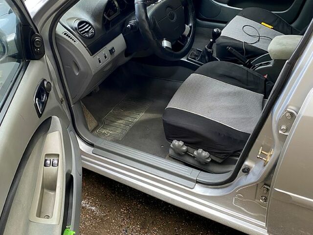 Серый Шевроле Лачетти, объемом двигателя 1.8 л и пробегом 0 тыс. км за 4999 $, фото 1 на Automoto.ua