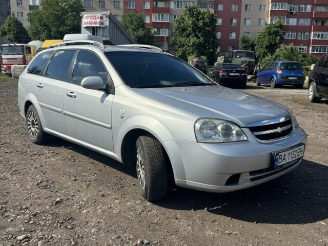 Сірий Шевроле Лачетті, об'ємом двигуна 1.6 л та пробігом 250 тис. км за 4300 $, фото 1 на Automoto.ua