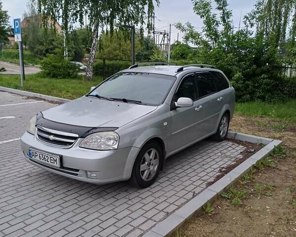 Серый Шевроле Лачетти, объемом двигателя 1.8 л и пробегом 176 тыс. км за 4000 $, фото 1 на Automoto.ua