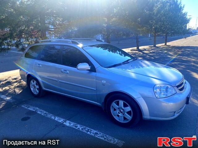 Сірий Шевроле Лачетті, об'ємом двигуна 1.8 л та пробігом 300 тис. км за 4100 $, фото 1 на Automoto.ua