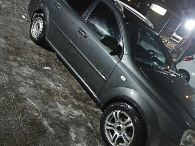 Сірий Шевроле Лачетті, об'ємом двигуна 1.8 л та пробігом 270 тис. км за 2600 $, фото 1 на Automoto.ua