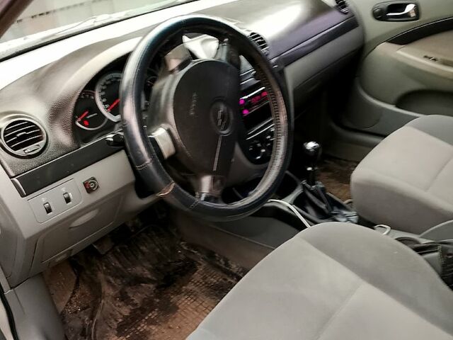 Серый Шевроле Лачетти, объемом двигателя 1.8 л и пробегом 11 тыс. км за 4900 $, фото 1 на Automoto.ua