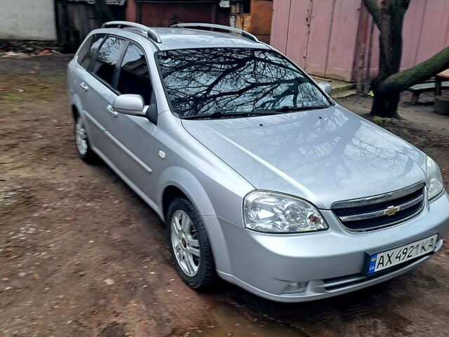 Серый Шевроле Лачетти, объемом двигателя 1.8 л и пробегом 227 тыс. км за 5500 $, фото 1 на Automoto.ua