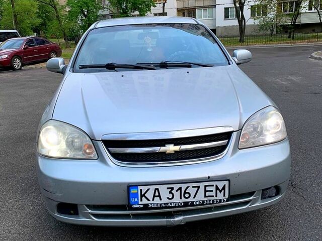 Серый Шевроле Лачетти, объемом двигателя 1.8 л и пробегом 330 тыс. км за 3000 $, фото 1 на Automoto.ua