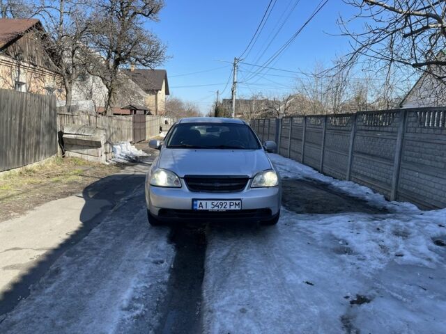 Сірий Шевроле Лачетті, об'ємом двигуна 1.8 л та пробігом 250 тис. км за 2750 $, фото 1 на Automoto.ua