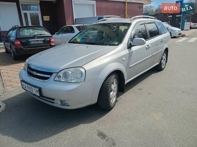 Серый Шевроле Лачетти, объемом двигателя 1.6 л и пробегом 250 тыс. км за 4500 $, фото 1 на Automoto.ua