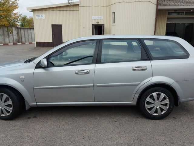 Серый Шевроле Лачетти, объемом двигателя 0 л и пробегом 95 тыс. км за 4200 $, фото 1 на Automoto.ua