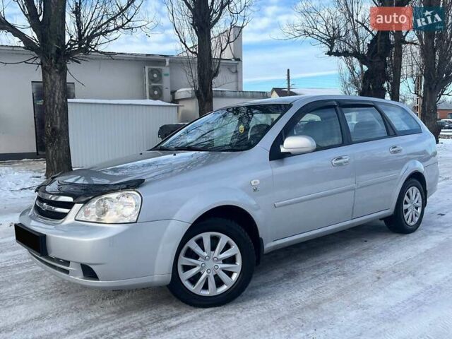 Серый Шевроле Лачетти, объемом двигателя 1.8 л и пробегом 187 тыс. км за 4899 $, фото 1 на Automoto.ua