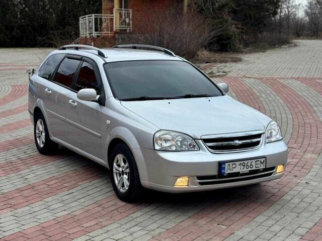 Серый Шевроле Лачетти, объемом двигателя 1.6 л и пробегом 317 тыс. км за 3800 $, фото 1 на Automoto.ua