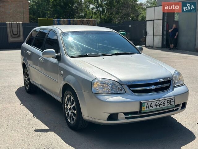 Сірий Шевроле Лачетті, об'ємом двигуна 1.8 л та пробігом 230 тис. км за 3100 $, фото 1 на Automoto.ua